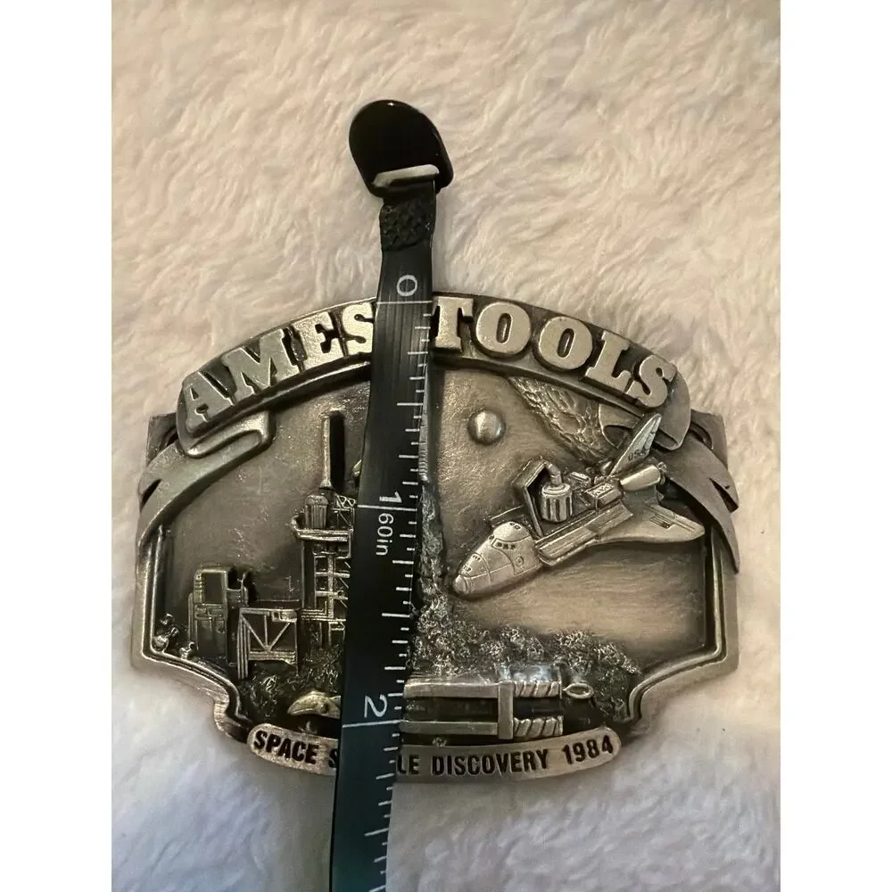 Siskiyou L.E. 1989 Ames Tools Space Shuttle Discovery 1984 3D Pewter Buckle